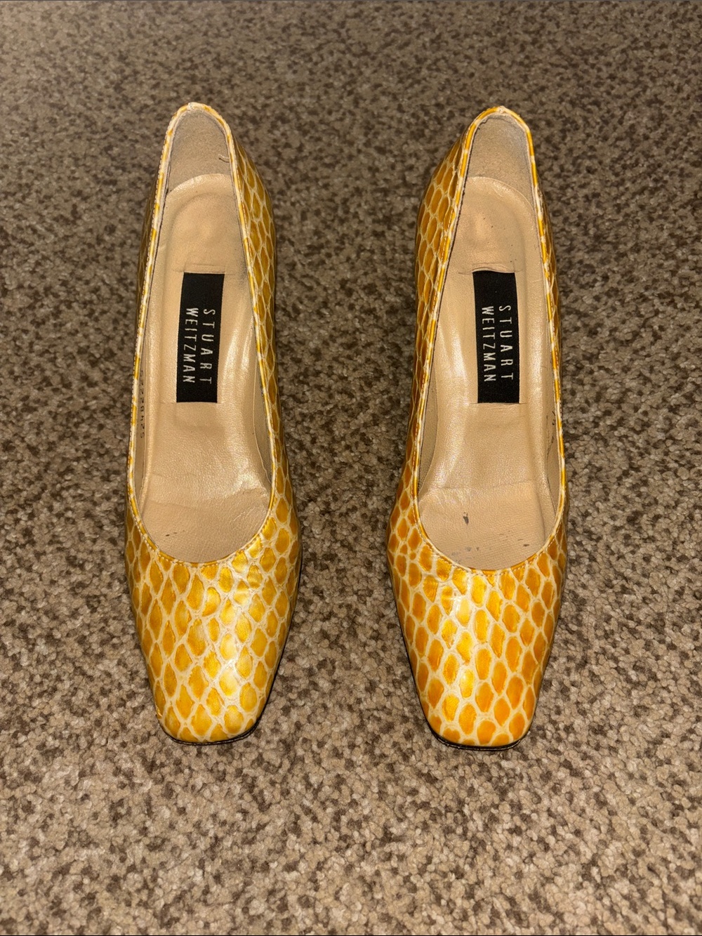 Stuart Weitzman Yellow Snakeskin-Pattern Pumps 7.5